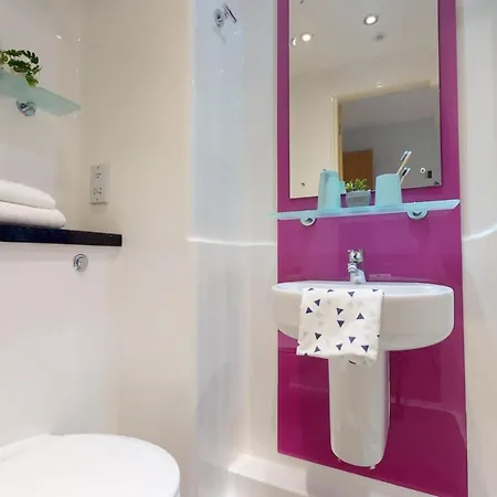 Apartament Private Bedrooms At Penworks House Near Centre *