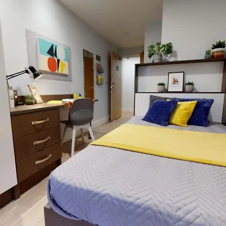 Private Bedrooms At Penworks House Near Centre Apartament Birmingham