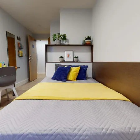 Apartament Private Bedrooms At Penworks House Near Centre Birmingham